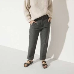 Birkenstock Women's Franca Oiled Leather Sandals- Black- Regular/Wide -Gazelle Sports Shop 1021112 f look f