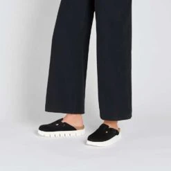 Birkenstock Women's Boston Chunky - Black - Medium/Narrow (B) -Gazelle Sports Shop 1026184 f look f