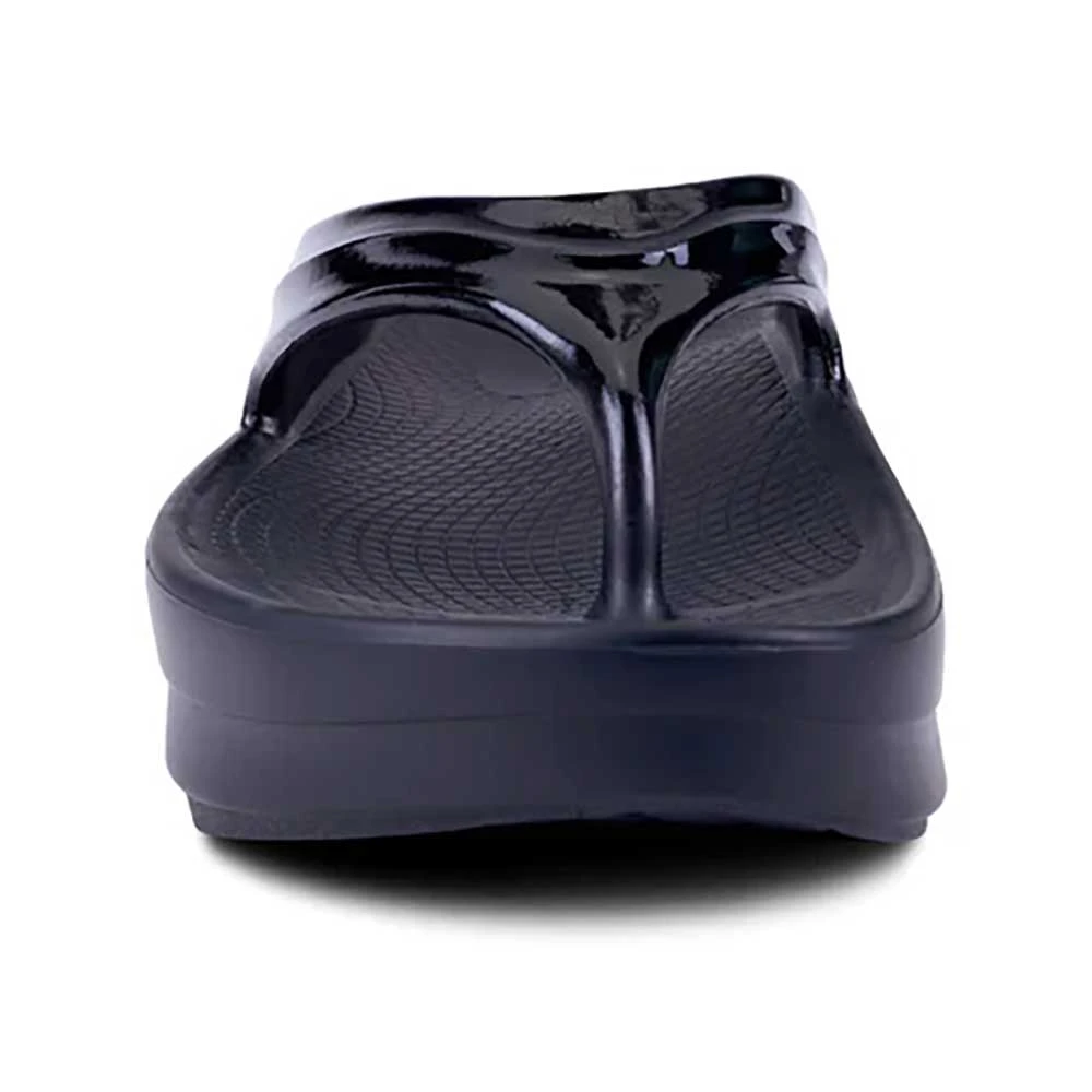 OOfos Women's OOmega Thong - Black - Regular (B) 7 OOfos Women's OOmega Thong - Black - Regular (B) - Image 5