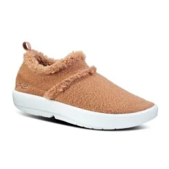 OOfos Women's OOcoozie Low Shoe Recovery Shoe - White/Chestnut 9 OOfos Women's OOcoozie Low Shoe Recovery Shoe - White/Chestnut -Gazelle Sports Shop 5074WHTCHEST shot2