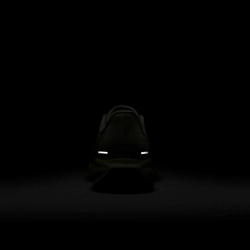 Men's Nike Pegasus 41 Running Shoe - Olive Aura/White/Volt/Barely Volt - Regular (D) 9 Men's Nike Pegasus 41 Running Shoe - Olive Aura/White/Volt/Barely Volt - Regular (D) - Image 7