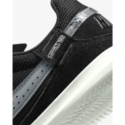 JR Nike Streetgato Soccer Shoe - Black/Summit White -Gazelle Sports Shop d9e945f1 e6fb 47ca 906f c3b7b41c41e0